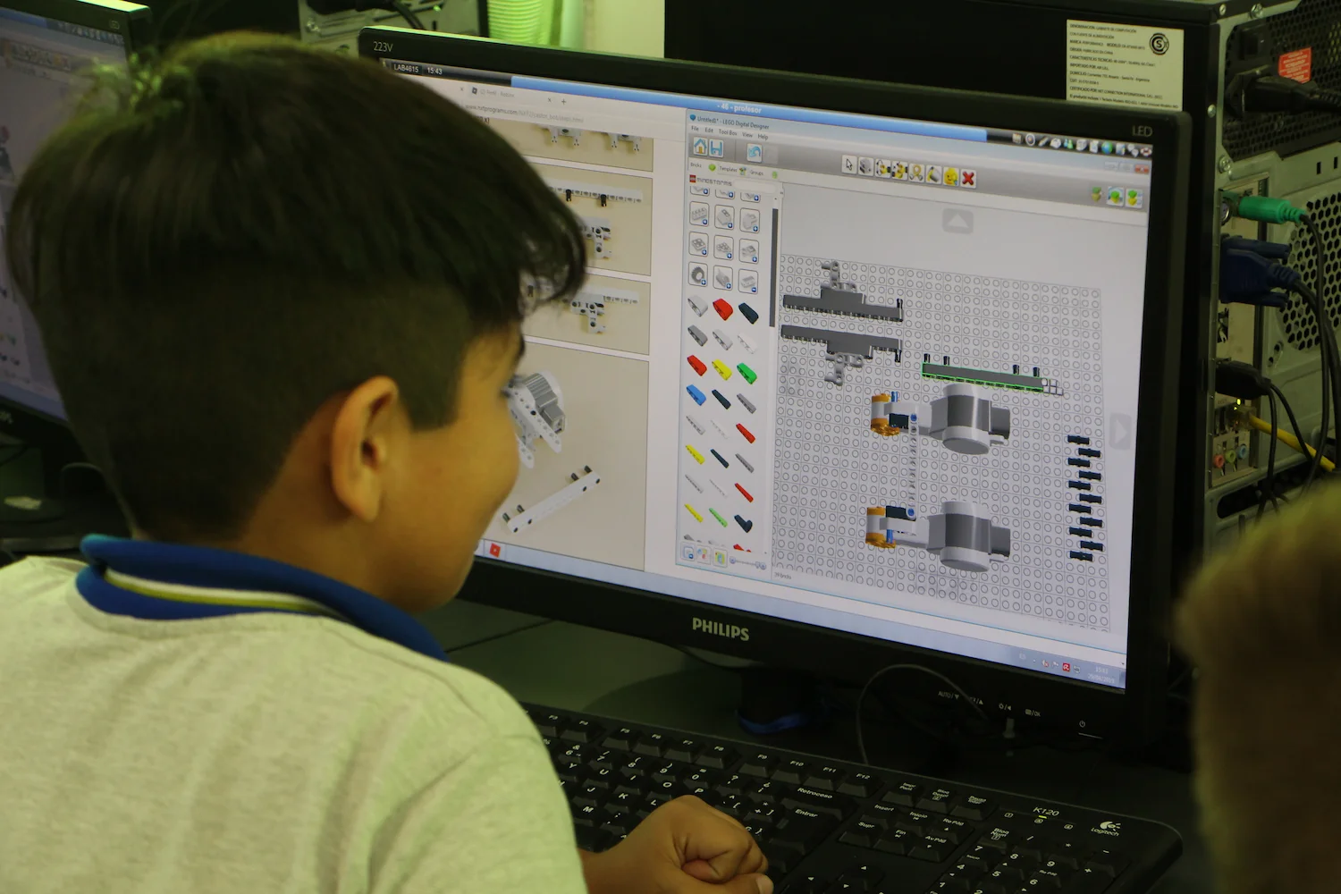 Estudiantes en laboratorio